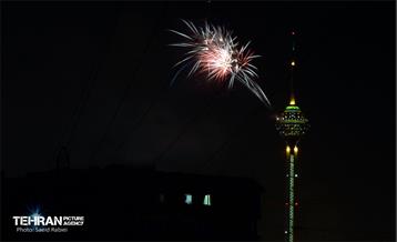 نورافشانی جشن ۲۲ بهمن 3