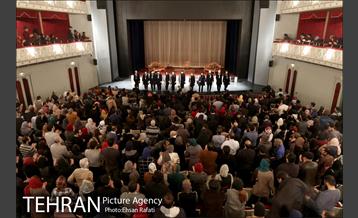 نمایش باغ آلبالو 26