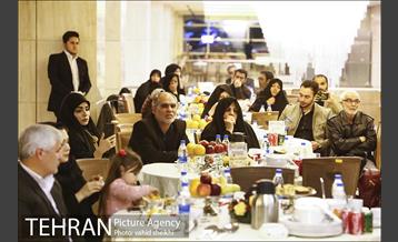 نشست صمیمانه خانواده های شهدای آتش نشان حادثه ساختمان پلاسکو با شهردار تهران 25