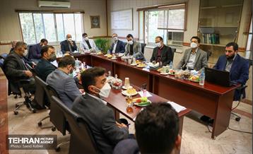 بازدید اعضای شورای شهر از مرکز اورهال سامانه شماره 2 اتوبوسرانی 36