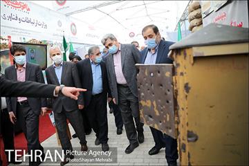 بازدید شهردار تهران از نمایشگاه دفاع مقدس 15