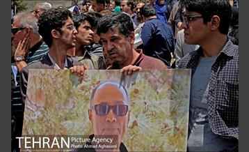 وداع باشکوه مردم با عباس کیارستمی 23