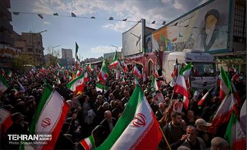 بدرقه شهیدان تنگسیری و اسحاقی توسط اهالی پایتخت 51