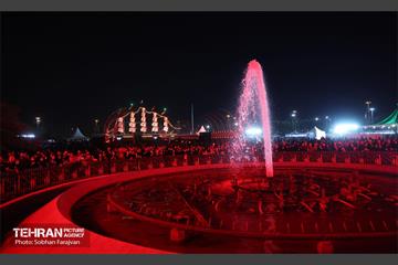 آئین بدرقه زائران اربعین در میدان آزادی 2