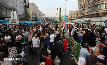 مهمانی ۱۰ کیلومتری عید غدیر در تهران - 3 35