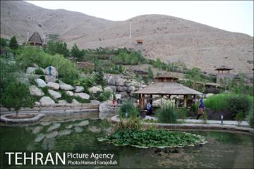 عصر تابستانی در بوستان آبشار تهران 11