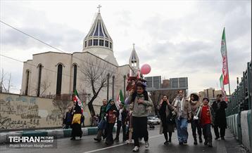 جشن نیمه‌شعبان در میدان ولی‌عصر (عج) - 3 28