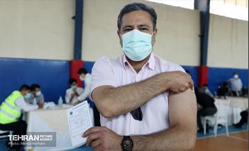 تزریق واکسن کرونا در سازمان پسماند 4