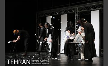 نمایش هملت‎ 5