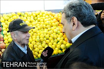 بازدید شهردار تهران از بازار میوه و تره بار جلال آل احمد 21