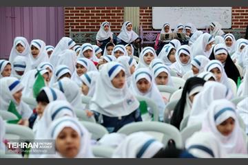 آغاز سال تحصیلی جدید در دبستان شاهد حضرت زینب(س) 35