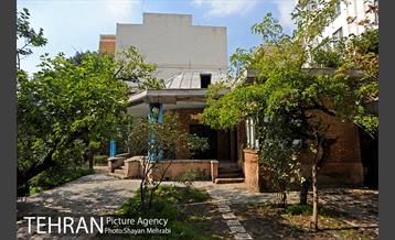 بازدید شهردار تهران ار خانه نیما یوشیج 12