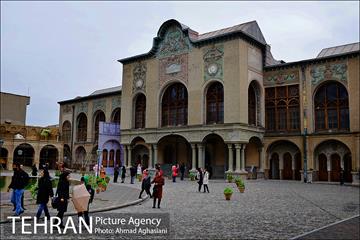 عمارت مسعودیه در میدان بهارستان 26