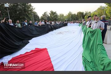 اهتزاز بزرگترین پرچم فلسطین جهان در تهران 19