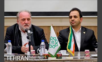 نشست نخبگان و پژوهشگران "سمپوزیوم مدیریت دانش و نوآوری در شهر" 15