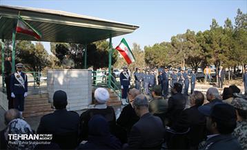 آیین غبارروبی و عطر افشانی مزار ۱۱۴ شهید مسیحی در منطقه ۱۵ 18