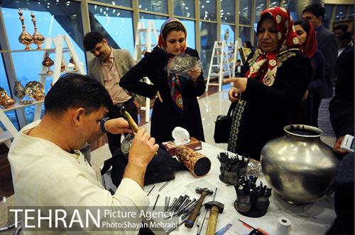 ویژه برنامه نوروزگار در برج میلاد  36