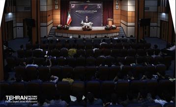 دیدار شهردار تهران با دانشجویان دانشگاه تربیت دبیر شهید رجایی 28