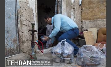 لقمه های مهربانی در محله دولتخواه‎ 4