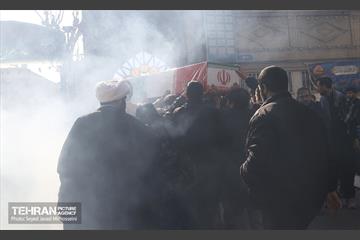تشییع پیکرهای ۱۰۰ شهید گمنام از مقابل دانشگاه تهران 10