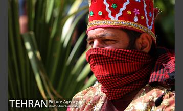 مراسم آتش زدن خیمه ها در ظهر عاشورا‎ 11