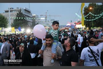 مهمانی ۱۰ کیلومتری عید غدیر در تهران 24