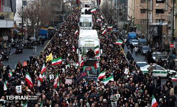 تشییع پیکر ۱۰۰ شهید مردمی و مدافع امنیت در تهران 12