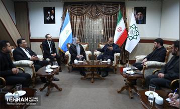 دیدار شهردار تهران با هئیتی از کشور نیکاراگوئه  34