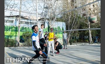 ورزش والیبال در پارک لاله‎ 14