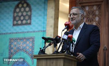 اولین همایش مسجد برقرار در حرم امام(ره) 17