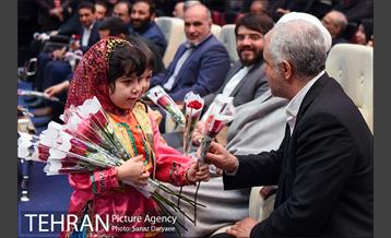 چهارمین چشن تولد «پدر مهربانی»    20