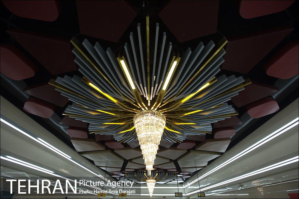 | ویدئو | پرواز در عمق ۵۰ متری زمین