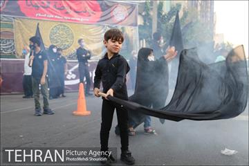برگزاری اعزای حسینی در بوستان قصر منطقه هفت 18