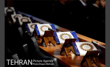 تجلیل شهردار تهران از دست اندرکاران غرفه شهرداری تهران در نمایشگاه قرآن  8