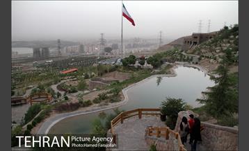 عصر تابستانی در بوستان آبشار تهران 16