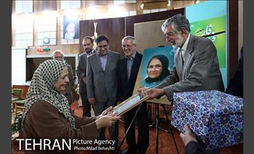 ویژه برنامه آیین سخن در رادیو ایران 26