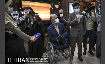 بازدید سفرای اروپایی و شهردار تهران از موزه صلح 8