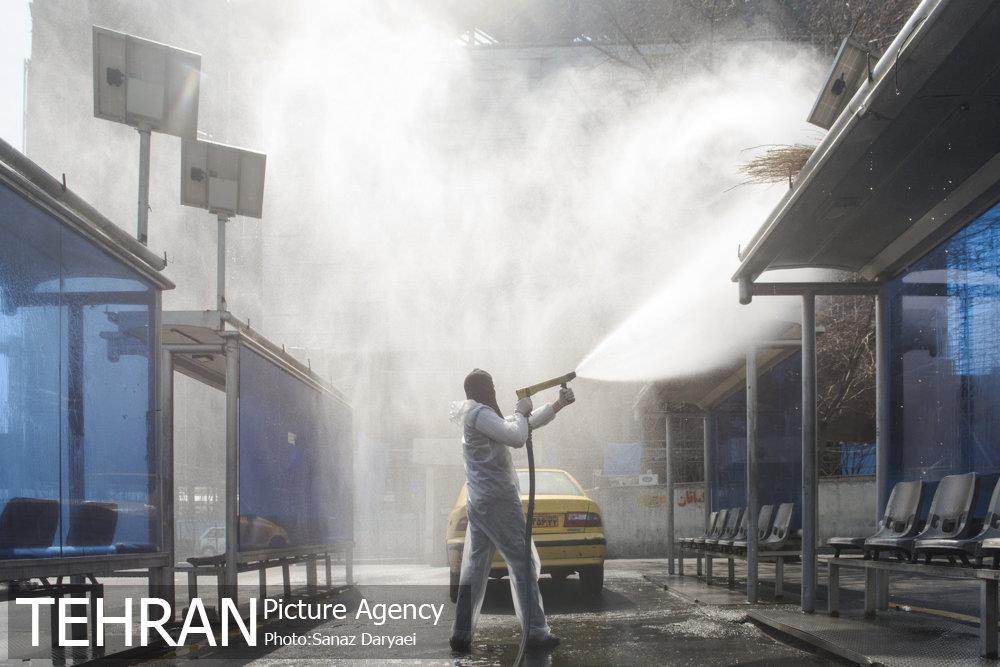 عملیات گندزدایی زدایی و ضدعفونی معابر اصلی و فرعی خیابان ولیعصر‎(عج) 24