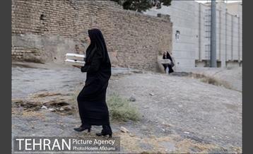 لقمه های مهربانی در محله دولتخواه‎ 24