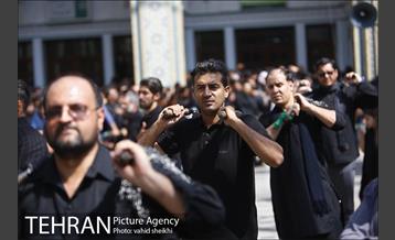 حضور شهردار در بین عزاداران امام حسین(ع)در حرم حضرت عبدالعظیم حسنی 18