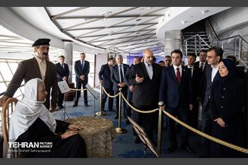 بازدید شهردار دوشنبه از برج میلاد 14