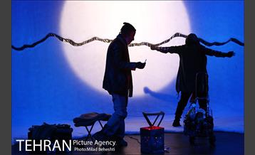 نمایش گورخواب ها 14