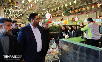 بازدید مدیرعامل سازمان تره‌وبار از میادین میوه 21