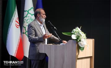 آیین تجلیل از برگزیدگان مناطق 22 گانه 51