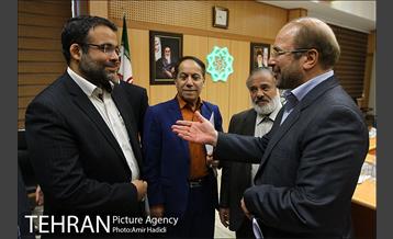 نشست صمیمانه شهردار تهران با مدیران مسئول رسانه های جمعی 30