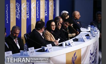 نشست خبری فیلم آتابای 8