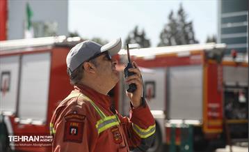 بازدید رییس مدیریت بحران کشور از مرکز آموزش آتش‌نشانی شهرداری تهران 37