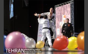 جشن "هر کودک نشانی خدا است" در فرهنگسرای بهمن 32