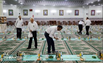 ضیافت افطاری در حرم عبدالعظیم حسنی(ع) 44