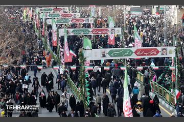 راهپیمایی ۲۲ بهمن در تهران - 3 28